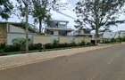 6 Bed Townhouse with En Suite in Lavington - 13