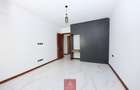 3 Bed Apartment with En Suite at Nyando Road - 4