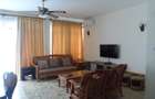 Serviced 3 Bed Apartment with En Suite at Links - 13
