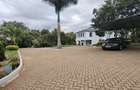 5 Bed House with En Suite in Runda - 17