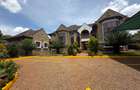 5 Bed Townhouse with En Suite in Runda - 1