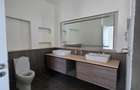 4 Bed Apartment with En Suite in Riverside - 18