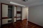 4 Bed Apartment with En Suite at Riverside Drive - 13
