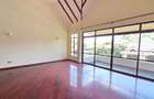 5 Bed Townhouse with En Suite at Lavington Green - 11