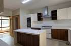 5 Bed Townhouse with En Suite in Lavington - 5