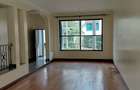 5 Bed Townhouse with En Suite in Westlands Area - 7