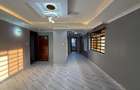 5 Bed House with En Suite at Bypass - 12