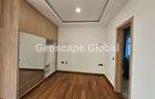 4 Bed Apartment with En Suite in Spring Valley - 9