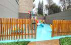 3 Bed Apartment with En Suite in Riverside - 10
