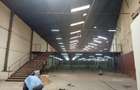 28,000 ft² Warehouse with Parking in Industrial Area - 5