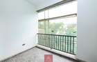 1 Bed Apartment with En Suite at Brookside Drive - 10