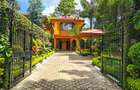 4 Bed Villa with En Suite at Broockside - 1