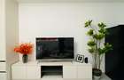 Studio Apartment with En Suite at Wood Avenue - 11