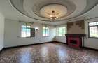 5 Bed House with En Suite in Runda - 2