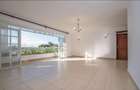 3 Bed Apartment with En Suite in Lavington - 12