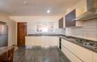 3 Bed Apartment with En Suite at School Lane - 4