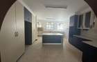 5 Bed House with En Suite in Ridgeways - 2