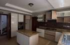 4 Bed Apartment with En Suite at Riverside Drive - 5