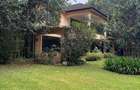 4 Bed Townhouse with Walk In Closet at Near The Hub Mall - 3