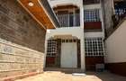 4 Bed Townhouse with En Suite at Dog Unit - 3