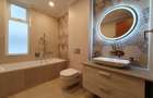 3 Bed Apartment with En Suite at The Colosseum - 15