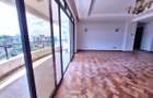 4 Bed Apartment with En Suite at Riverside Drive - 16
