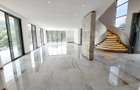 5 Bed Villa with Staff Quarters in Nyari - 16
