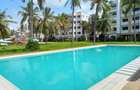 2 Bed Apartment with En Suite at Greenwood Drive - 3