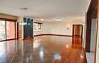 3 Bed Apartment with En Suite at Parklands - 7