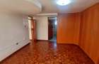 5 Bed House with En Suite in Runda - 10
