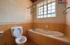 5 Bed Townhouse with En Suite at Mimosa - 17
