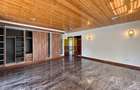 5 Bed Townhouse in Rosslyn - 15
