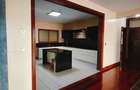 3 Bed Apartment with En Suite at Parklands - 8