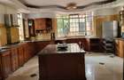 6 Bed House with En Suite in Nyari - 4