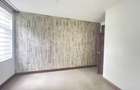 5 Bed Villa with En Suite in Rosslyn - 13