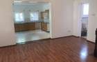 6 Bed House with En Suite in Spring Valley - 12
