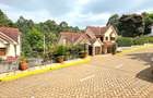 4 Bed Townhouse with En Suite at Rossylin Lone Tree - 4