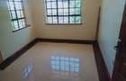 1 Bed Apartment with En Suite at Near Sarit Centre - 7