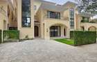 5 Bed Townhouse with En Suite at Lavington Green - 2