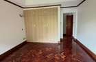 5 Bed Townhouse with En Suite in Runda - 16