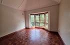 5 Bed House with En Suite in Runda - 14