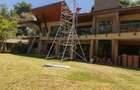 5 Bed Villa with En Suite in Lake View - 10