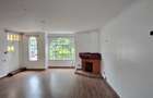 5 Bed Townhouse with En Suite at Lavington Road - 17