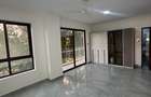 3 Bed Apartment with En Suite at Off Links Road - 17