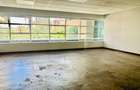Office with Parking in Riverside - 4
