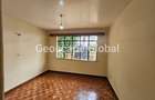 5 Bed House with En Suite in Riverside - 9
