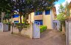 5 Bed Townhouse with En Suite at Lavington Green - 8