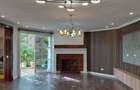 5 Bed House with En Suite in Runda - 12
