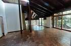4 Bed House with En Suite at Lake View - 10