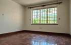 5 Bed Townhouse with En Suite in Runda - 3